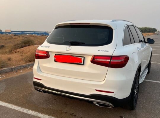 Mercedes GLC300 full option Gcc 2016 for sale