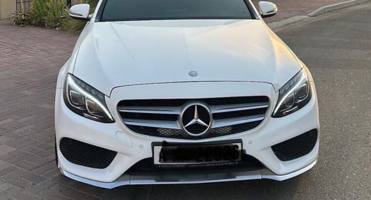 Mercedes C200 full option 2016 Gcc for sale