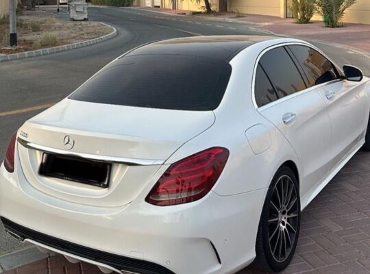 Mercedes C200 full option 2016 Gcc for sale