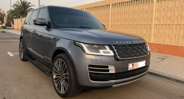Range Rover vouge SE 2018 Gcc in good condition