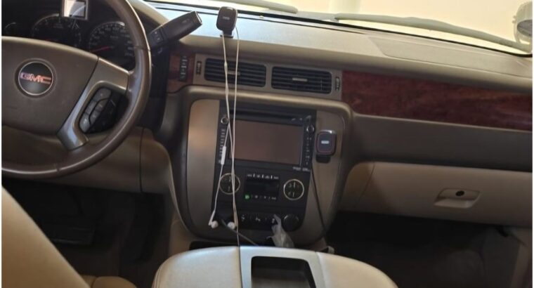 Gmc Youkon XL 2012 Gcc full option for sale