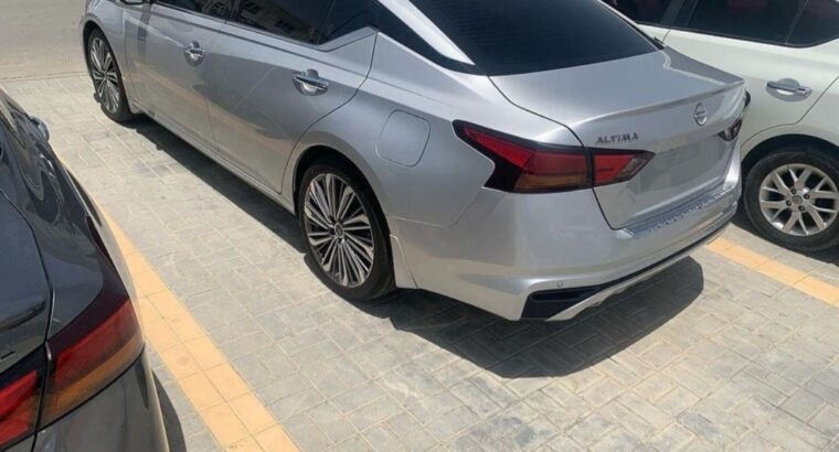Nissan altima SL 2023 full option usa imported