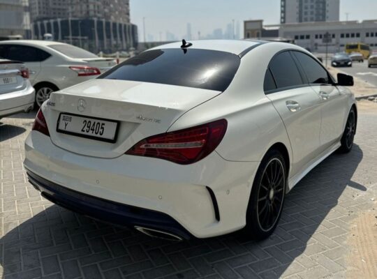 Mercedes CLA250 sedan Gcc 2017 for sale