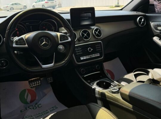 Mercedes CLA250 sedan Gcc 2017 for sale