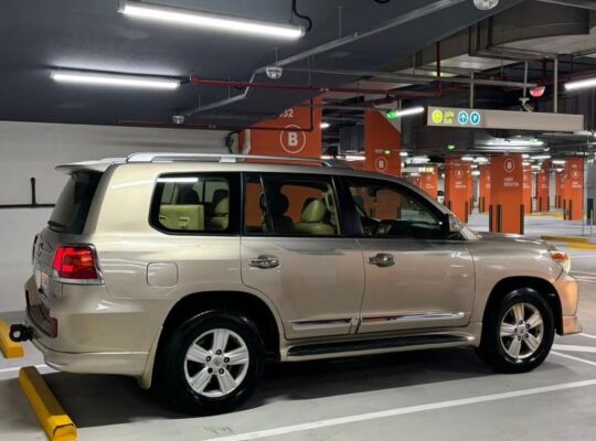 Toyota Land cruiser GXR 2014 Gcc for sale