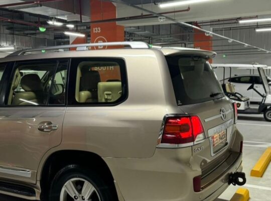 Toyota Land cruiser GXR 2014 Gcc for sale