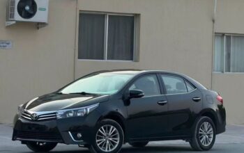 Toyota Corolla SE+ full option 2015 Gcc for sale