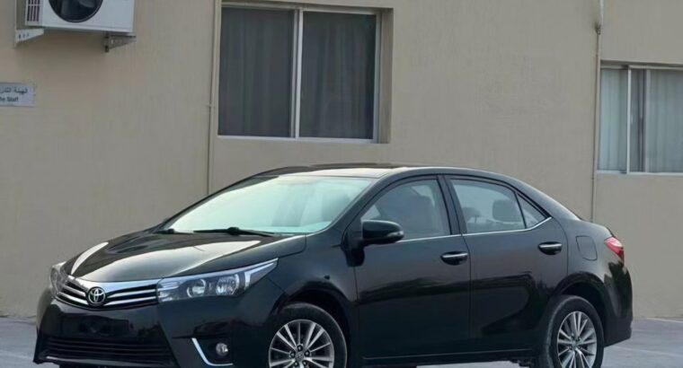 Toyota Corolla SE+ full option 2015 Gcc for sale