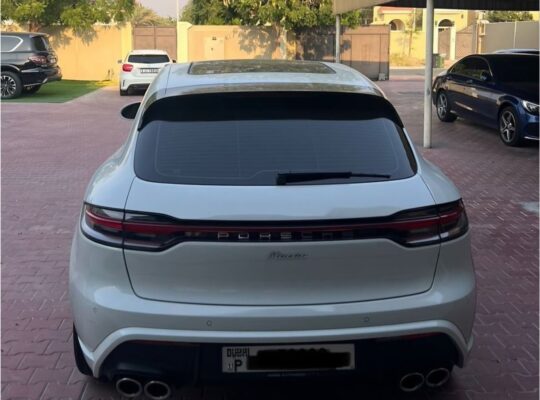 Porsche Macan 2023 Gcc in perfect condition