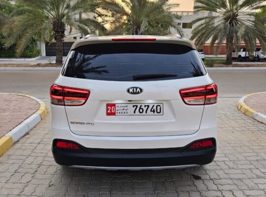 Kia Sorento full option 2018 Gcc for sale