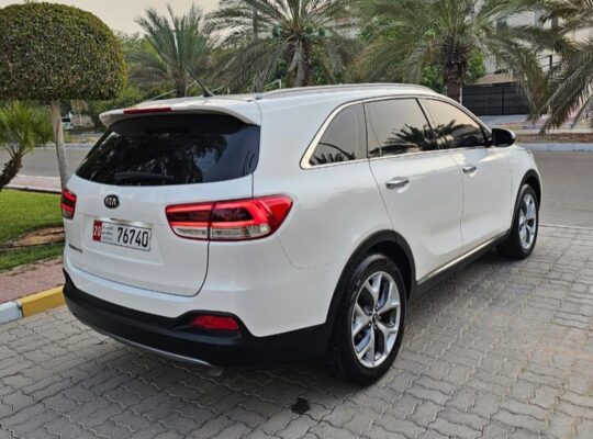 Kia Sorento full option 2018 Gcc for sale