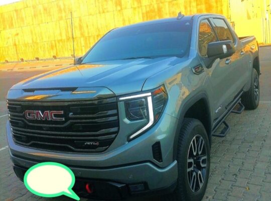 Gmc sierra AT4 full option 2023 Gcc for sale