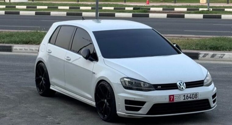 Volkswagen Golf R 2016 Gcc for sale
