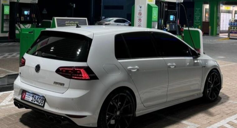 Volkswagen Golf R 2016 Gcc for sale