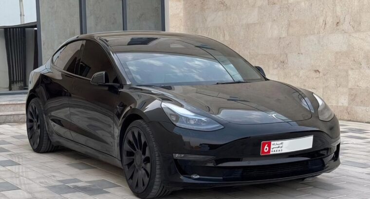 Tesla model 3 performance 2023 Gcc for sale