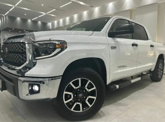 Toyota tundra 2020 usa imported in good condition