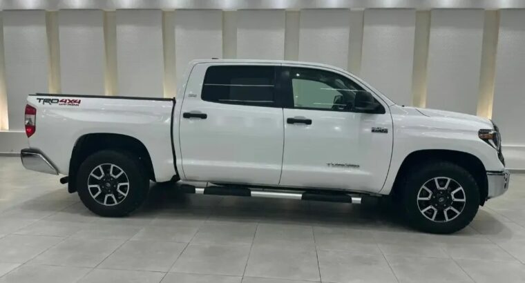 Toyota tundra 2020 usa imported in good condition