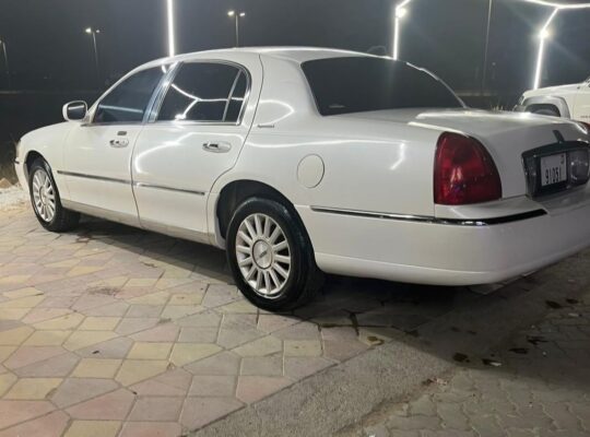 Lincoln Town car 2003 usa imported for sale