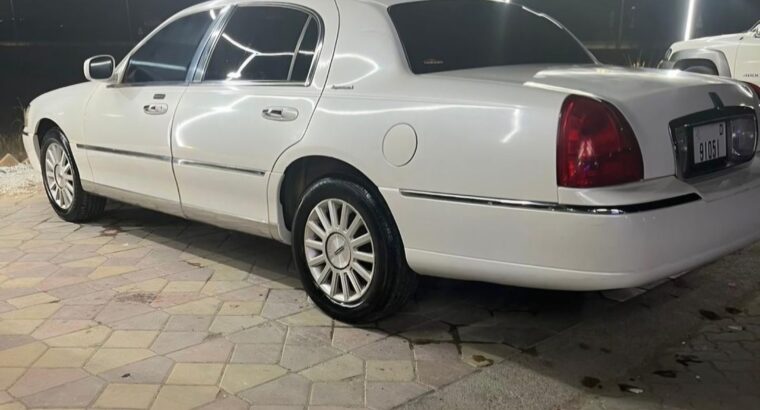 Lincoln Town car 2003 usa imported for sale