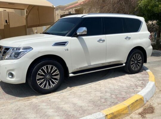 Nissan patrol platinum LE 2019 Gcc in good conditi