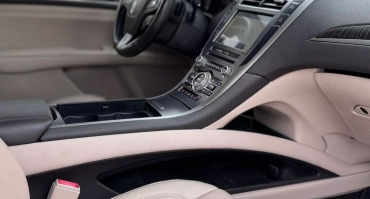 Lincoln MKZ full option 2019 usa Imported for sal