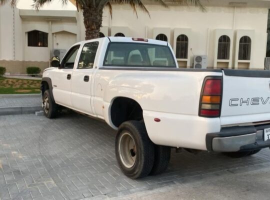 Chevrolet Silverado HD 3500 in good condition 200