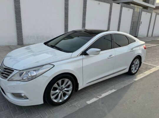 Hyundai Azira full option 2014 Gcc for sale