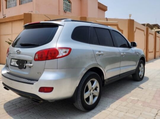 Hyundai santafe 2006 Gcc in good condition