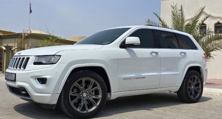 Jeep Grand Cherokee overland 2016 Gcc for sale