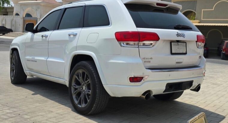 Jeep Grand Cherokee overland 2016 Gcc for sale