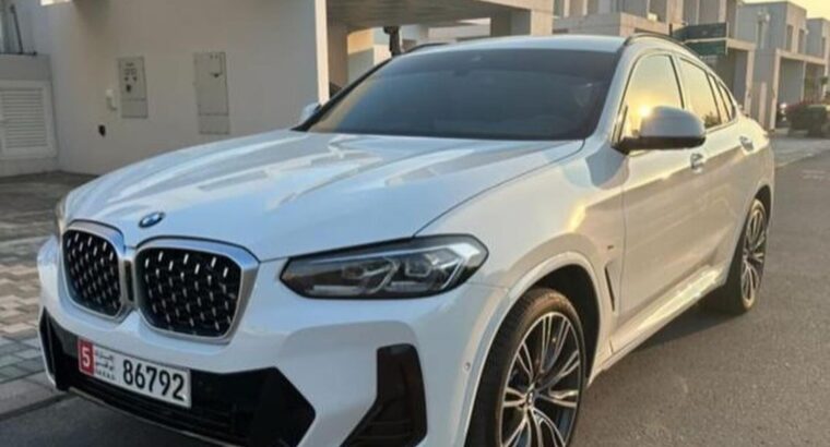 BMW X4 full option 2022 Gcc in perfect condition