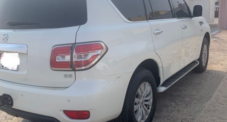 Nissan patrol SE 2015 base option for sale