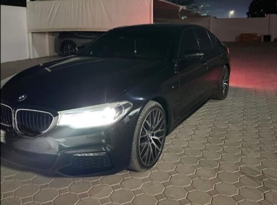 BMW 530i Gcc full option 2018 in good condition