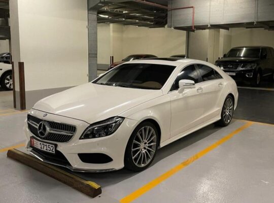 Mercedes CLS400 full option 2015 Gcc for sale