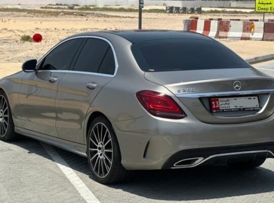 Mercedes C200 full option 2020 Gcc in perfect con