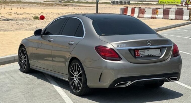 Mercedes C200 full option 2020 Gcc in perfect con