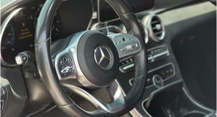 Mercedes C200 full option 2020 Gcc in perfect con