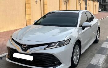 Toyota Camry GLE 2019 Gcc full option for sale