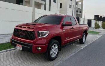 Toyota tundra 5.7 full option 2020 usa imported