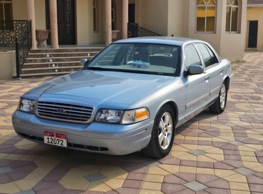 Ford crown Victoria 2011 usa imported for sale