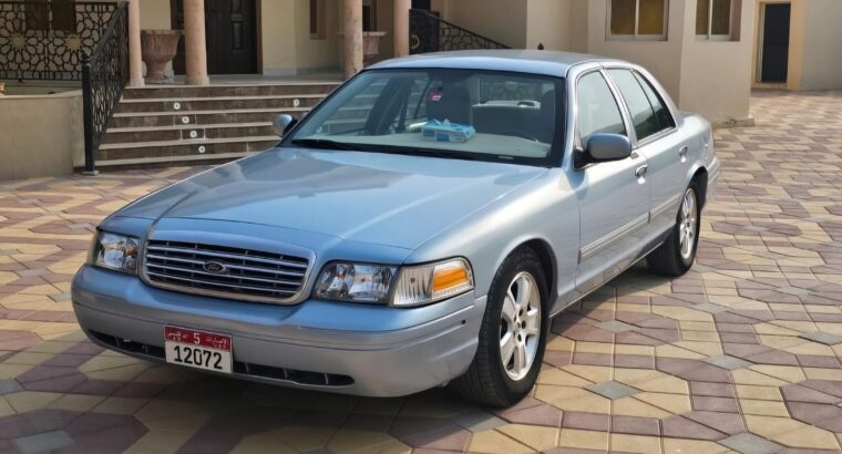 Ford crown Victoria 2011 usa imported for sale