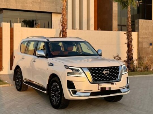 Nissan patrol platinum 2022 Gcc for sale