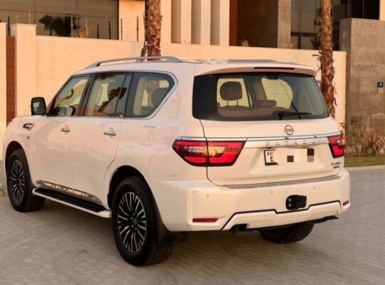 Nissan patrol platinum 2022 Gcc for sale