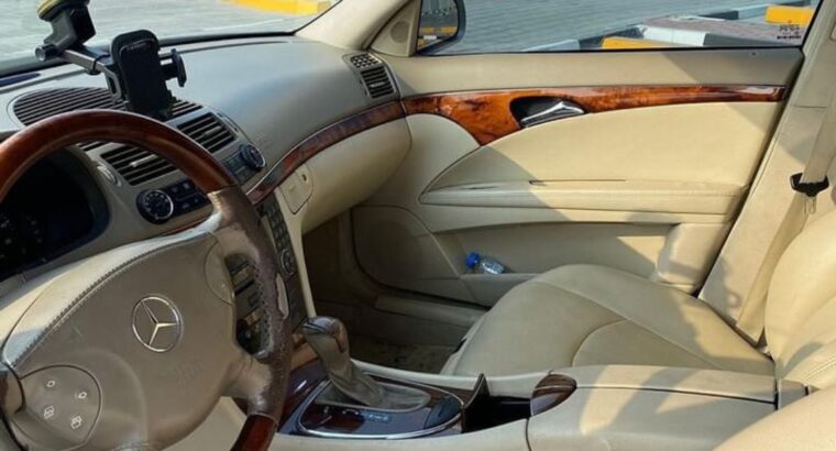 Mercedes E240 Gcc full option 2004 for sale