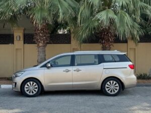 Kia Carnival full option 2016 Gcc for sale