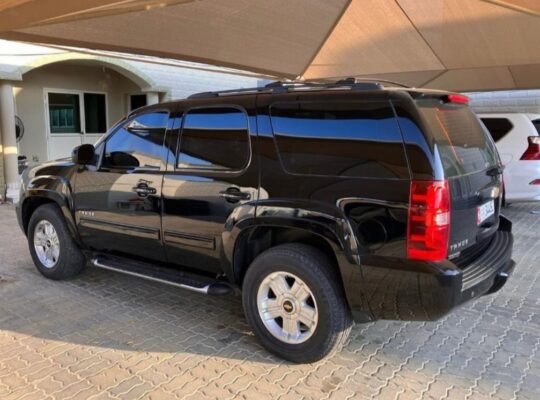 Chevrolet Tahoe z71 2013 Gcc in perfect condition