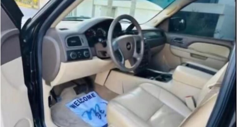 Chevrolet Tahoe z71 2013 Gcc in perfect condition