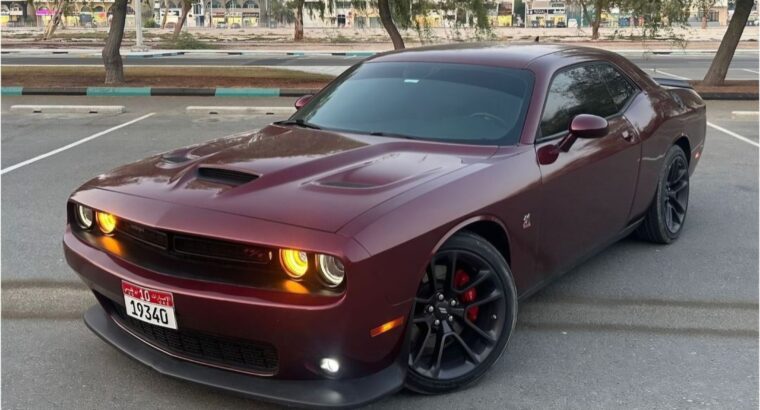 Dodge challenger scatback 6.4L full option 2020 us