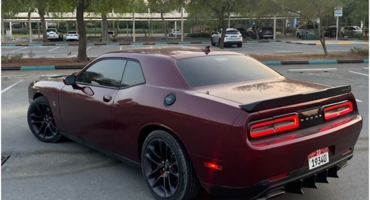 Dodge challenger scatback 6.4L full option 2020 us
