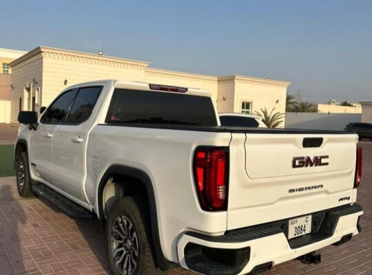 Gmc sierra AT4 full option 2020 Gcc for sale